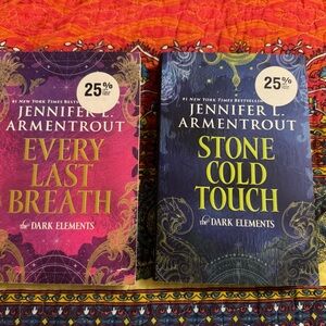 Jennifer Armentrout paperbacks